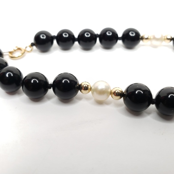 14K IPS Gold Black Onyx and White Pearl Bracelet - Picture 6 of 7